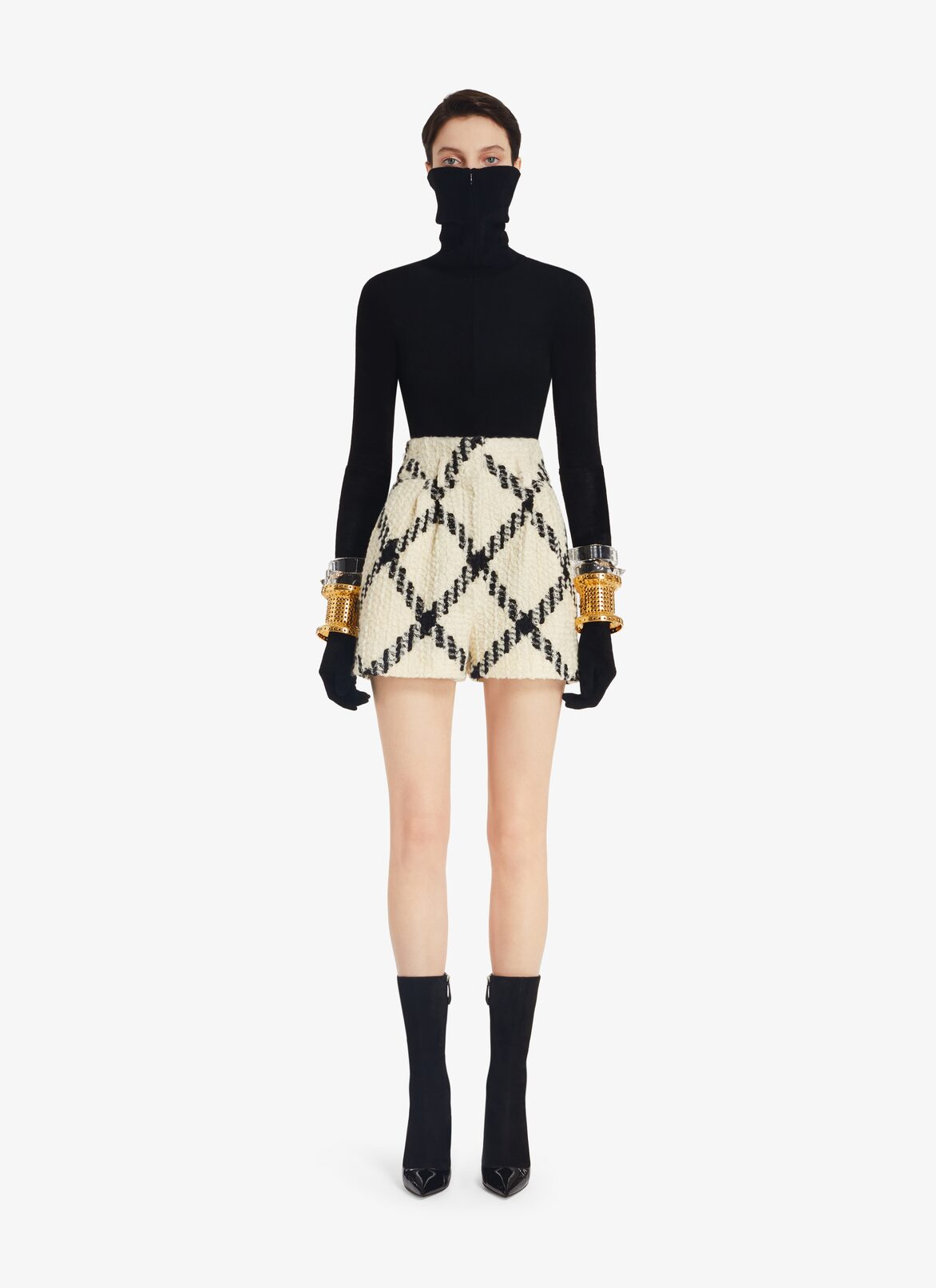 High-Waist wool Shorts ALAÏA WHITE/BLACK HIGH-WAIST WOOL SHORTS